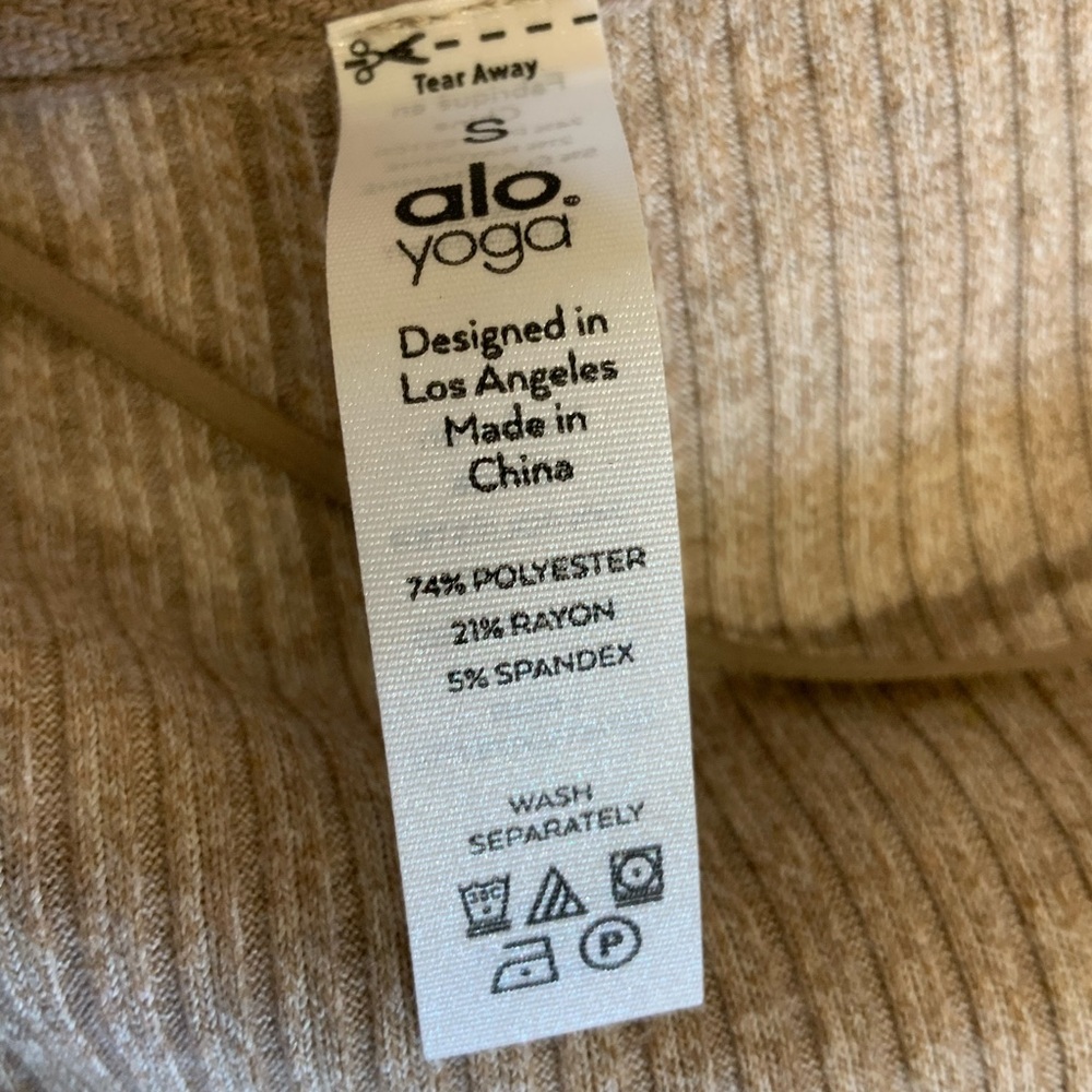 ALO YOGA Muse Ribbed V-neck Pullover Long Sleeve Athleisure Top - Picture 9 of 9